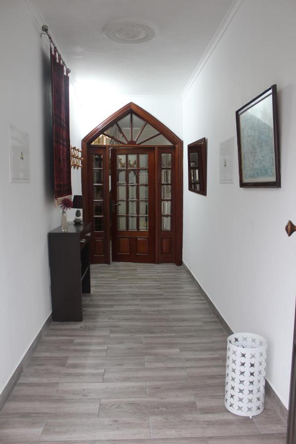 Vitorino De Nemesio Guesthouse Ponta Delgada  Exterior photo